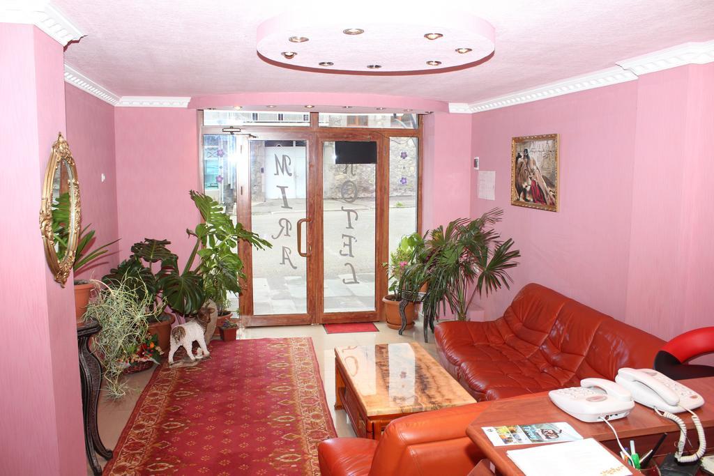 Hotel Mira Goris Exteriér fotografie